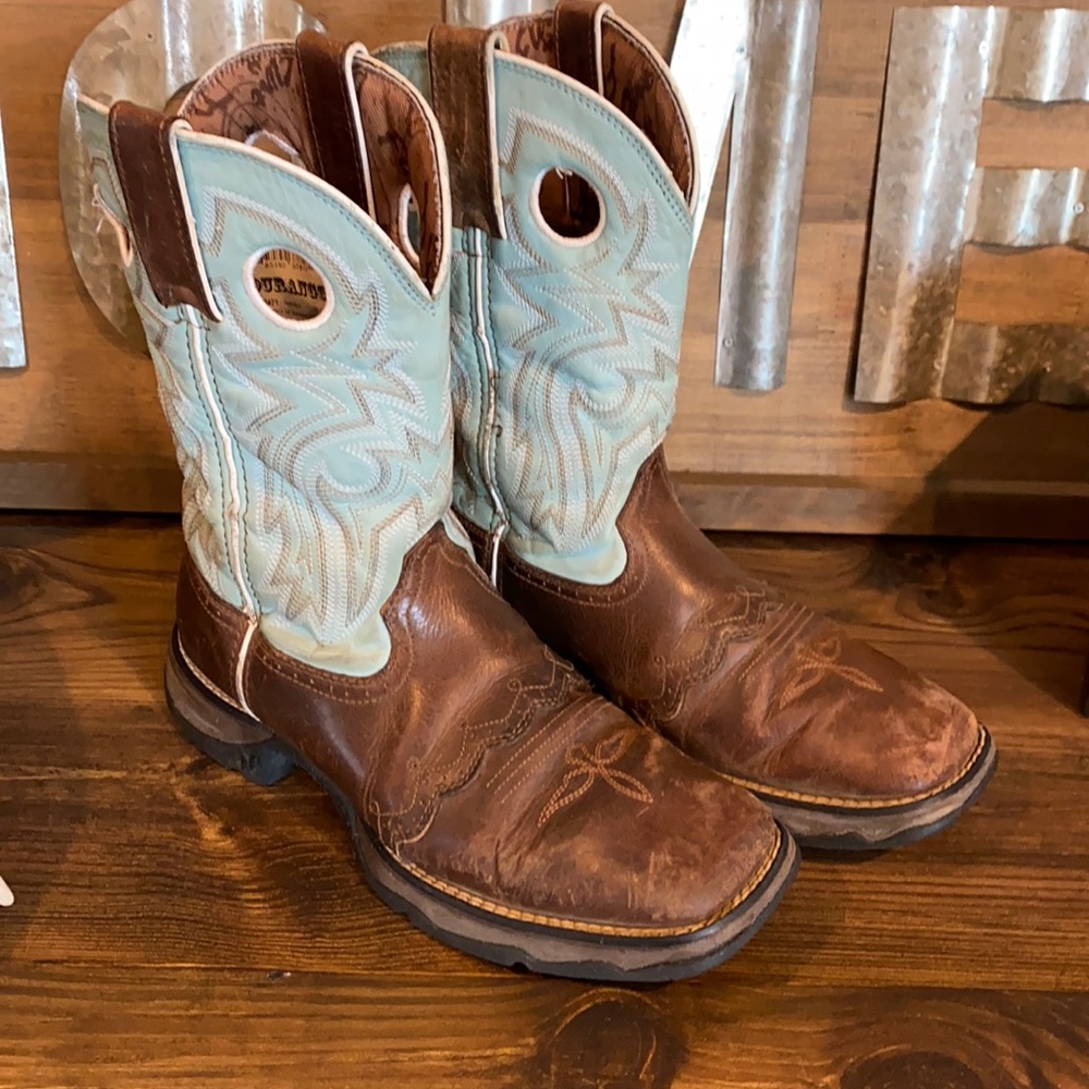 Cute women’s Durango boots size 7m